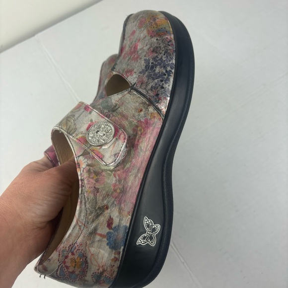 Alegria Kai Mary Jane style shoes in silver/pink floral print-woman’s40/9.5-US - Picture 8 of 13
